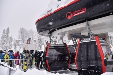 Na planinama se već traži krevet više