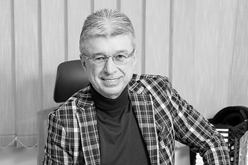 Preminuo Saša Popović