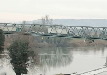 Kolone na granici u Gradiški