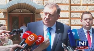 Dodik komentarisao sastanak sa Liz Tras: Rekao sam joj da je BiH nefunkcionalna i propala država jer postoji miješanje i njihove vlade. Dao sam joj Aneks 10