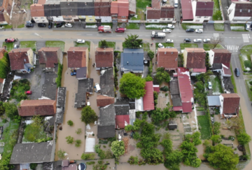 Obilne kiše u Hrvatskoj: Izlile se rijeke, blokiran je saobraćaj (VIDEO)