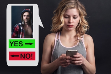 TINDER "GORI" U SPLITU,STIGLI AMERIČKI MORNARI  Traže "zgodne Hrvatice" i "muževne momke"