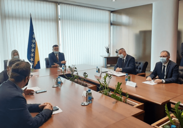 USLOV NEGATIVAN KORONA TEST Usaglašena odluka o otvaranju granica BiH za strance