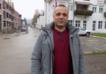 TRI OSOBE UHAPŠENE: Načelnik Bratunca napadnut u ugostiteljskom objektu