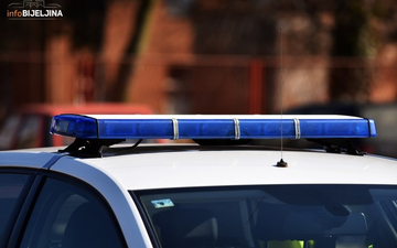 Četvorica mladića divljali po centru grada, razbijali izloge