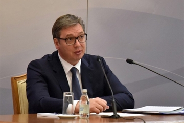 Vučić iz Pariza poručio: Srbija neće da se odrekne ničeg svog