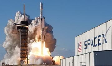 Rojters: Maskov "Spejs iks" gradiće moćnu špijunsku satelitsku mrežu za SAD