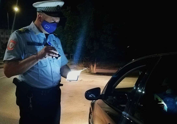 Pijan SLETIO S PUTA: Nesavjesni vozač za kazne dugovao 3.955 KM, pa ostao bez auta