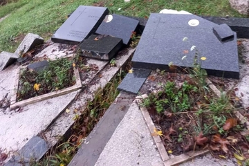 Ponovo oskrnavljeni spomenici na srpskom groblju