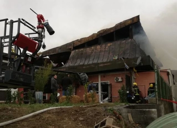 Pod ruševinama izgorjelog tržnog centra u Obrenovcu PRONAĐENO I DRUGO TIJELO