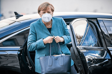 Merkel: Kriza ozbiljna, borićemo se s pandemijom tokom zime