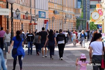 Evropski gigant “na koljenima” zbog korone: Prvi talas savladali, drugi ih “smrvio”