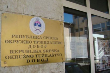 Supružnici optuženi da su prevarom oštetili firme i institucije za skoro 750.000 KM