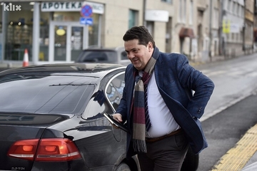 UHAPŠEN STEVANDIĆEV VOZAČ Terete ga da je vozio odbjeglog Zeljkovića!