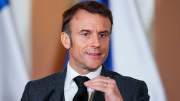 Makron se predomislio: Spreman sam da razgovaram sa Putinom o riješenju sukoba u Ukrajini