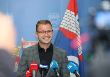 "Bog ili Zakerberg nisu htjeli da patim" Stanivuković prespavao pad Fejsbuka