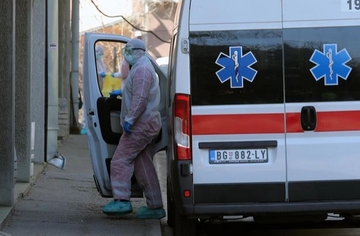 Tuga do neba: Otac i kćerka se zarazili na proslavi u svojoj kući, umrli odmah po dolasku u bolnicu