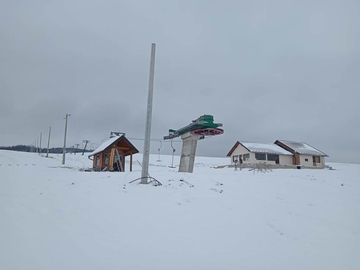 Na radost ljubitelja zime: Ski-lift na Sokocu pušten u probni rad (FOTO/VIDEO)