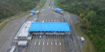 Vozilo sa opasnim nivoom radijacije zaustavljeno na granici Srbije