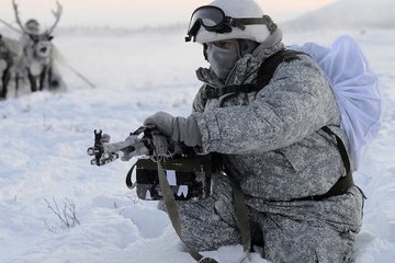 Rusi paradiraju po Arktiku, NATO na rubu živaca: ‘Dovlače podmornice, grade kupole, piste...‘