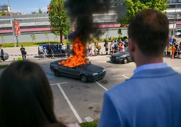 Zapaljen “pasat” u Doboju: Policija traga za piromanima