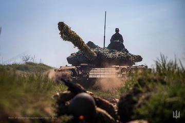 Bivši ukrajinski vojnik došao tenkom da se preda