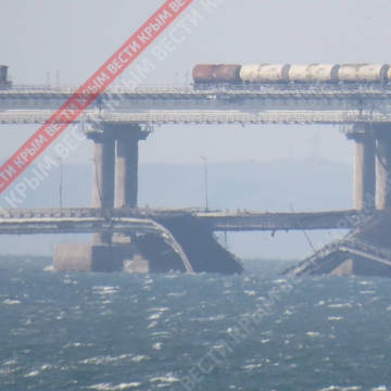 POŽAR UGAŠEN,SNIMCI SA  OŠTEĆENOG MOSTA 🎥Ukrajinci preuzeli odgovornost; Putin izdao instrukcije; Krimske vlasti optužile Ukrajinu za eksploziju na Krimskom mostu – Rusija će odgovoriti