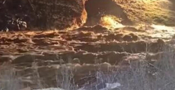 Pukla brana u Rusiji : Uvedeno vanredno stanje, evakuacija stanovnika (VIDEO)