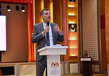 Dr. Hadžikadunić: "Prtljag" koji Dodik donosi iz Rusije može biti napunjen "dinamitom"