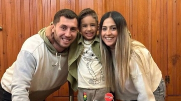 Kapiten reprezentacije Turske sa trudnom ženom i sinom još ispod ruševina