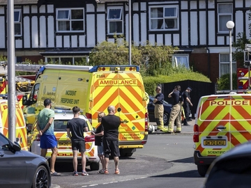 Osam izbodenih u Engleskoj, uhapšen 17-godišnjak. Svjedoci: Izbodene su djevojčice