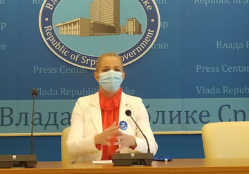 "Ovo nije političko nadmetanje sa Stanivukovićem" Poslije Banjaluke i Vlada osnovcima dijeli udžbenike