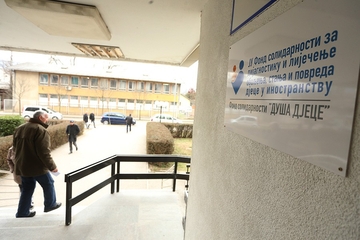 Iz Fonda solidarnosti plaćeno liječenje u inostranstvu za 82 djece iz Srpske