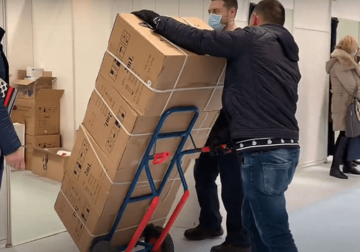 Pripreme za vakcinaciju u dvorani Zetra u Sarajevu: Prvi na redu stariji od 75 godina