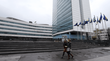 VIŠE OD 660 MILONA KM DAJEMO NA PLATE Ovo su institucije BiH sa najviše zaposlenih