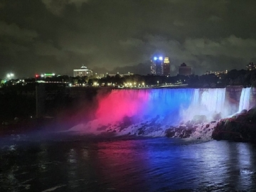 Nijagarini vodopadi zasvijetlili u bojama trobojke