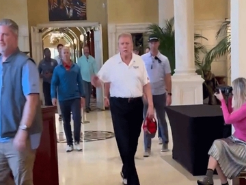 Tramp promijenio frizuru (VIDEO)