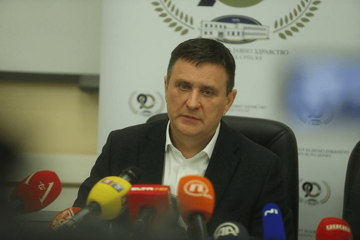 Đajić nakon konsultacija sa stručnim timom UKC Srpske "Produžiti radno vrijeme ugostiteljskih objekata"