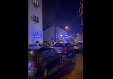 DRAMA U BANJALUCI Požar i eksplozija automobila, vatrogasci na terenu 