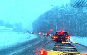 Totalna obustava saobraćaja na putu Bijeljina - Brčko 