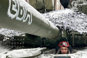 UŽIVO /VIDEO/Šokantno priznanje!; Zelenski: Situacija u Bahmutu najteža; Sprema se ofanziva; Povlačenje?; Pobijeni ljekari; Potpuno opkoljavanje Bahmuta