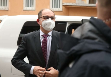 OŠTRE PORUKE IZ BERLINA: Nijemci ne odustaju od podrške Šmitu i sankcija Dodiku