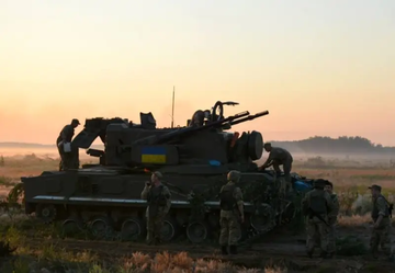 Objavljeni su snimci uništenja ukrajinskog PVO raketnog sistema Tunguska udarom Lanceta u regiji Sumy