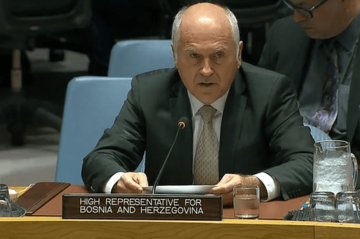 INCKO PIŠE, POLITIČARI GA ISMIJAVAJU Čemu služe izvještaji visokog predstavnika u BiH