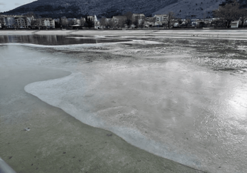 JUTROS MINUS ČETIRI STEPENA Zaledilo se kupalište u Trebinju