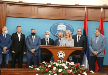 Cvijanovićeva nakon sastanka sa predstavnicima koalicionih stranaka “Imenovanje Šmita sporno, štitimo Dejtonski sporazum”