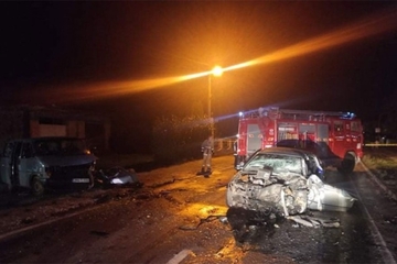 Četvoro povrijeđenih u teškoj saobraćajnoj nezgodi na putu Tuzla - Zvornik