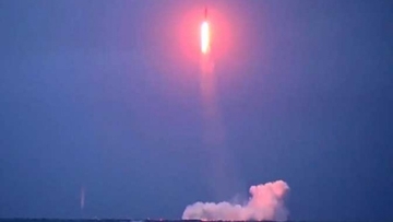 Medvedev: Ako počne izgradnja fabrike tenkova u Ukrajini, obilježićemo to kako dolikuje - 'kalibrima'