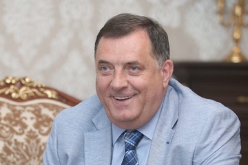 „Mac, mac, dođi ovamo ako smiješ“ Ovo je vic koji je Dodik pomenuo na konferenciji za novinare