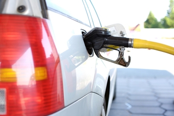Vlada Srbije ograničila cijenu naftnih derivata, evo koliko će koštati po litri